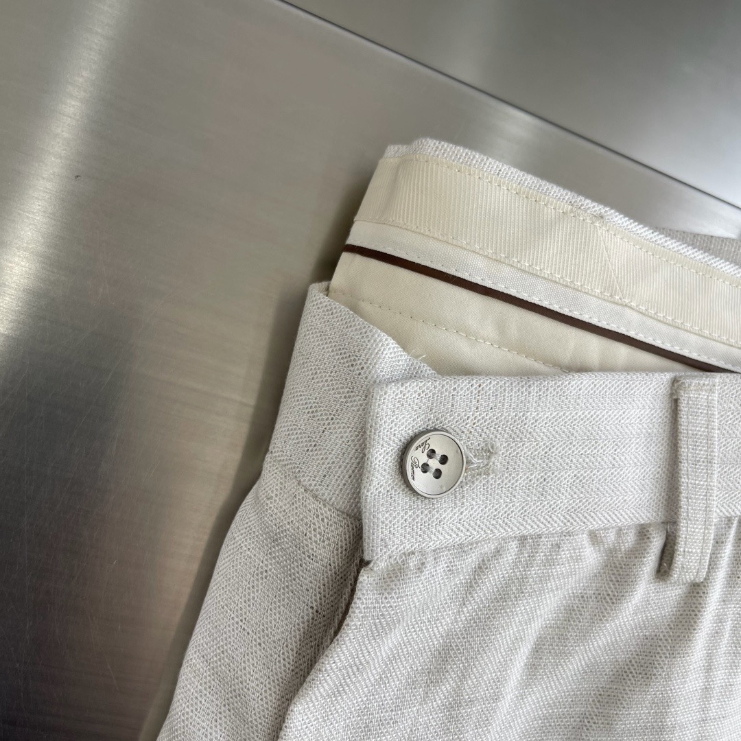 Loro Piana Herringbone Cotton-Linen Tapered Cropped Trousers product image 4 thumbnail