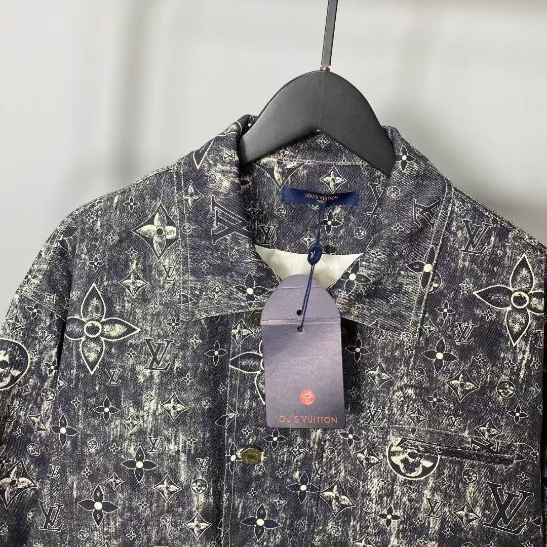 LOUIS VUITTON Monogram Washed Denim Utility Jacket product image 4 thumbnail