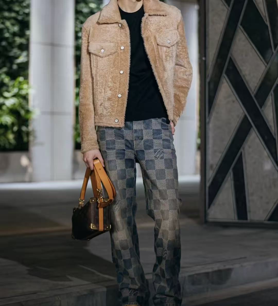 LOUIS VUITTON 3D Damier Washed Straight-Leg Jeans product image 5 thumbnail