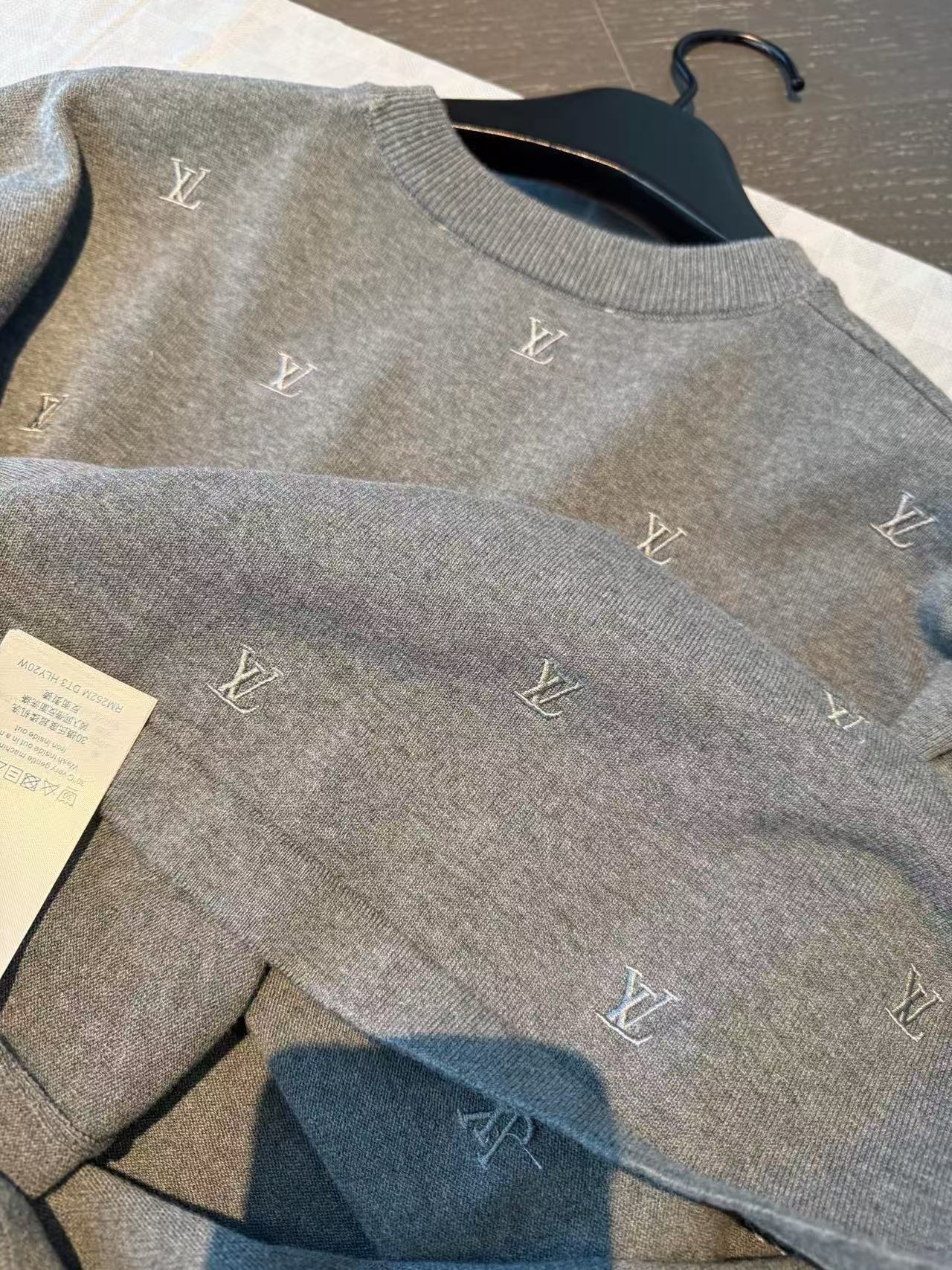 Louis Vuitton All-Over Tonal LV Embroidered Knit T-Shirt product image 3 thumbnail
