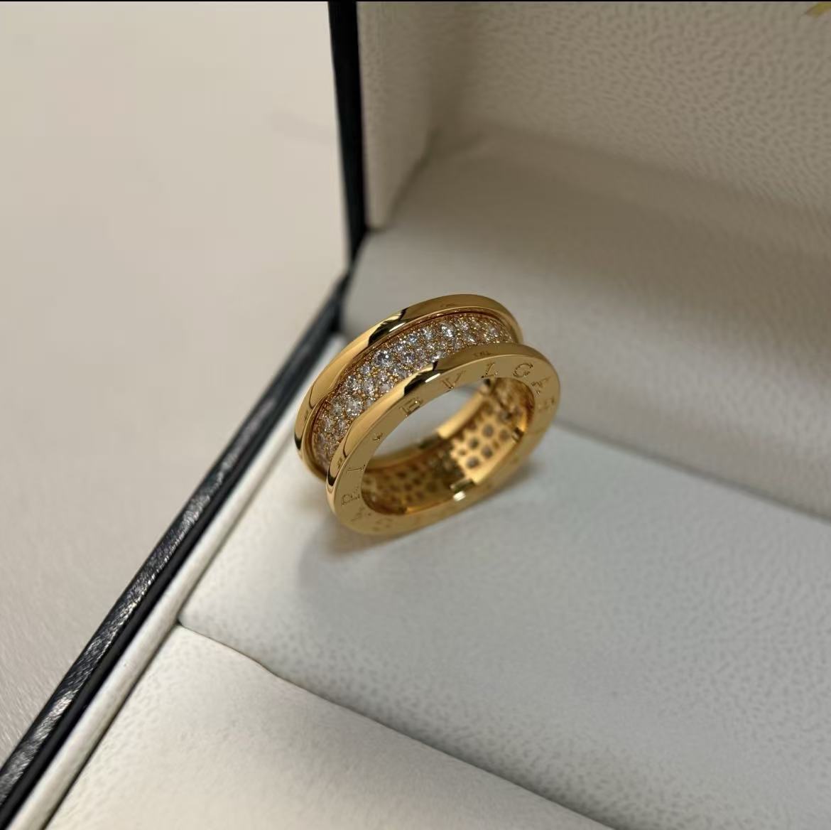 Bvlgari B.zero1 Pavé Rose Gold Ring product image 5 thumbnail