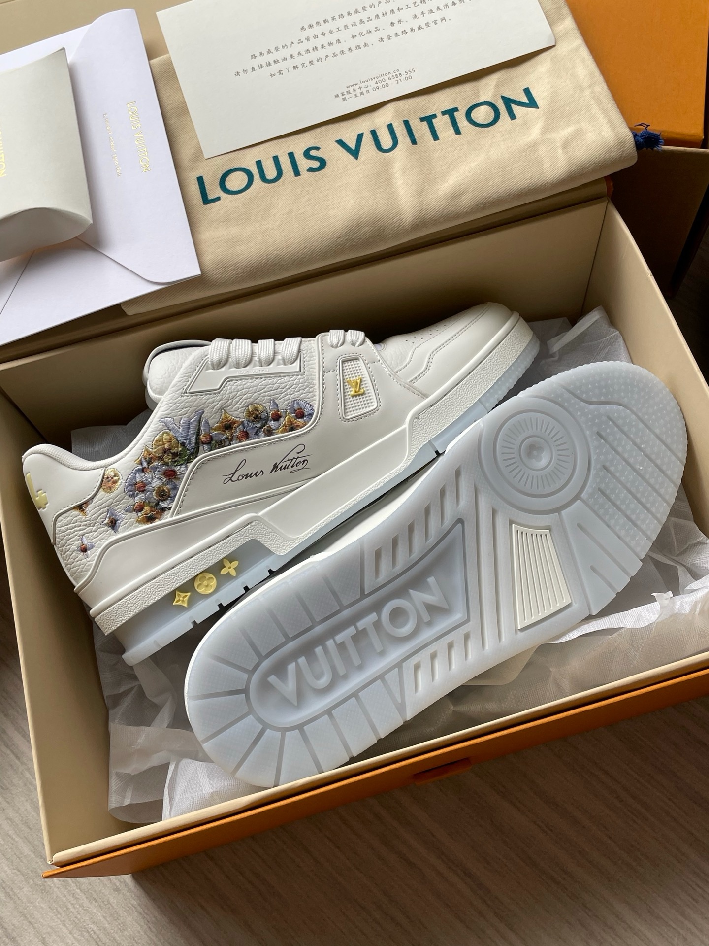Louis Vuitton Trainer Floral Embroidered Grained Calf Leather Low-Top Sneakers product image 5 thumbnail
