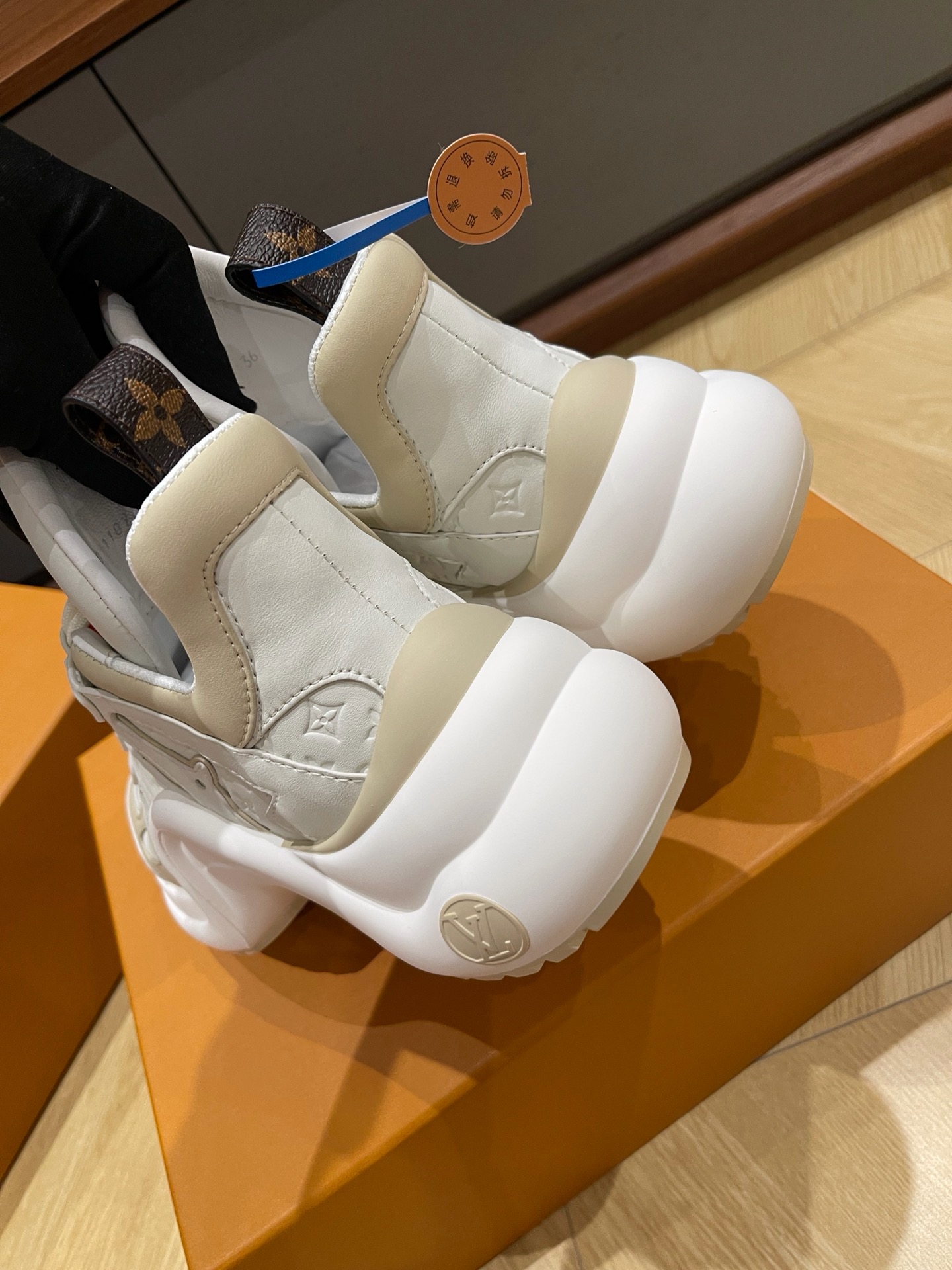 Louis Vuitton Archlight Multicolor Charm Grained Leather Chunky Sneakers product image 5 thumbnail