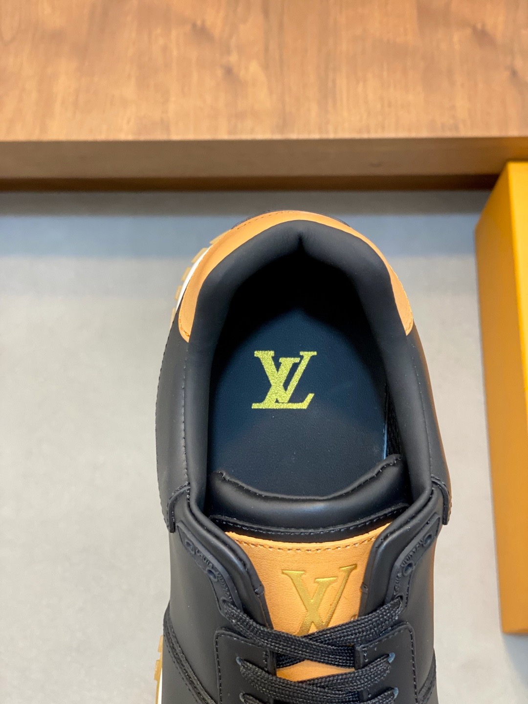 Louis Vuitton Run Away Leather Low-Top Running Sneakers product image 4 thumbnail