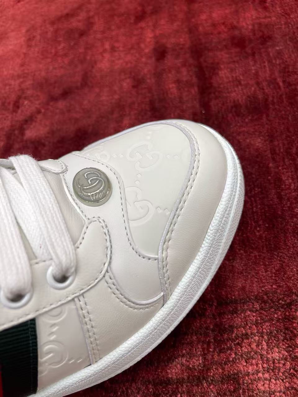 Gucci Ace White GG Embossed Web Stripe Leather Sneakers product image 4 thumbnail