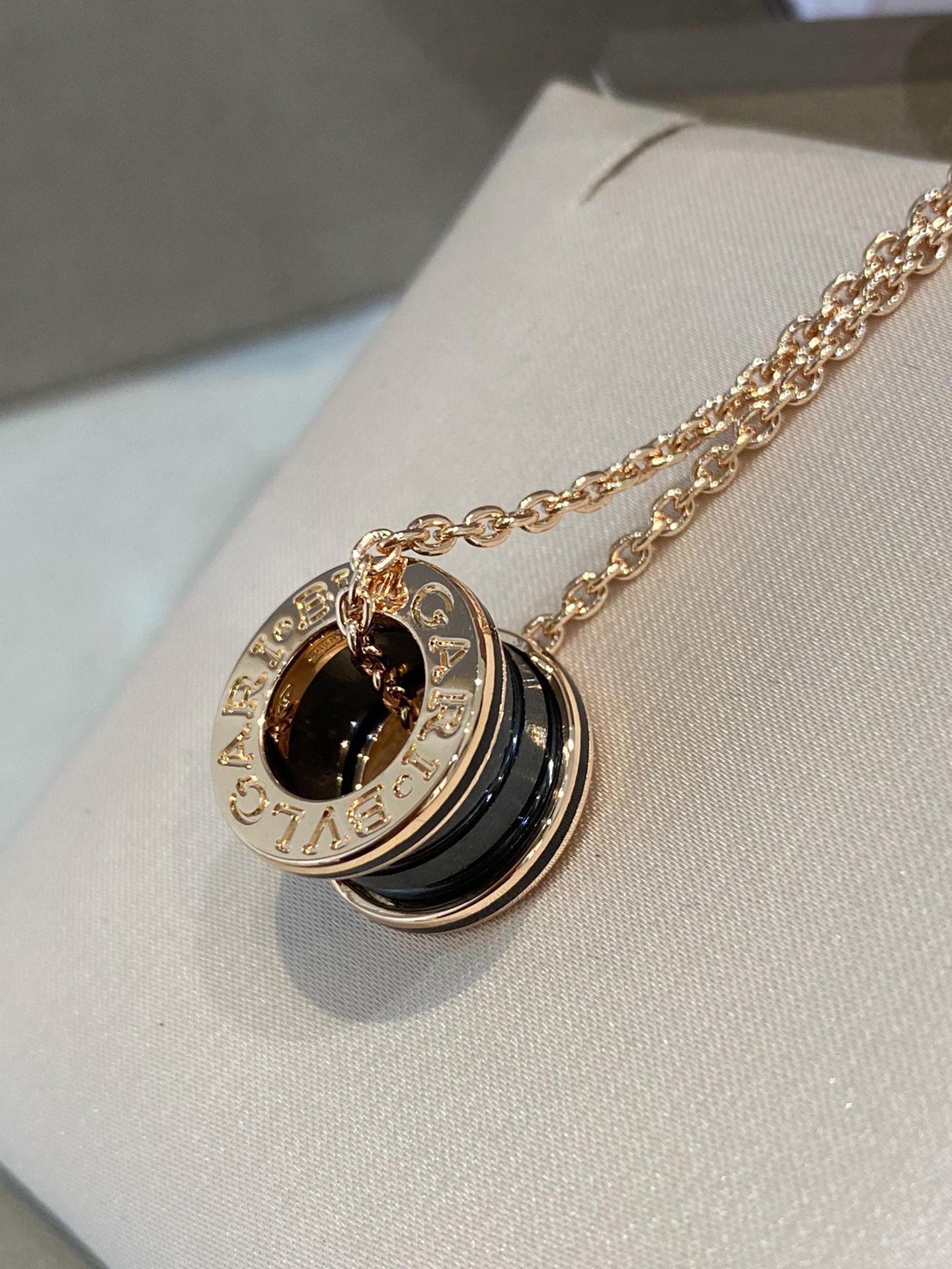 BVLGARI B.zero1 Black Ceramic Rose Gold Spiral Pendant Necklace product image 4 thumbnail