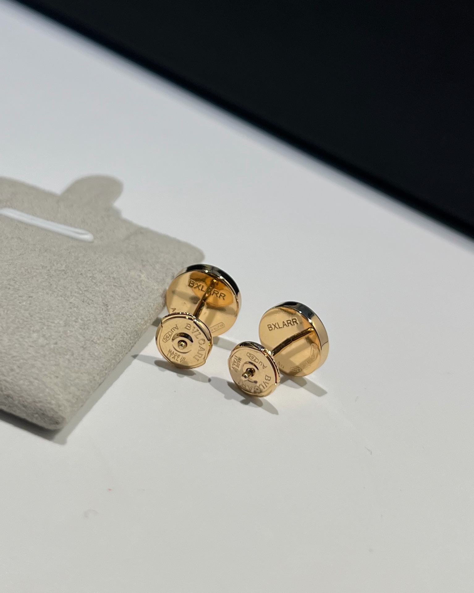 BVLGARI B.zero1 Rose Gold Black Ceramic Round Stud Earrings product image 6 thumbnail