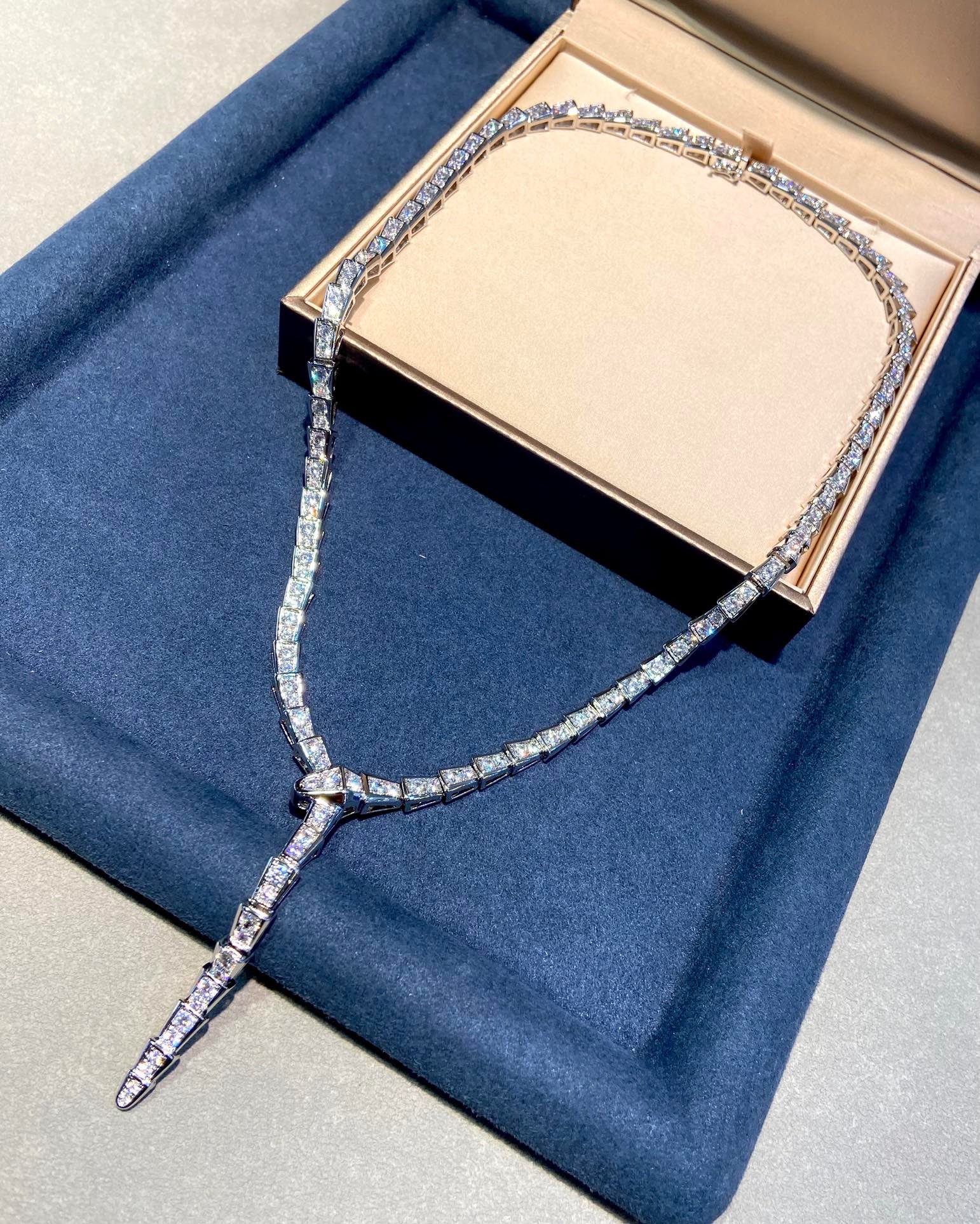 BVLGARI Serpenti Viper 18K White Gold Diamond Snake Drop Necklace