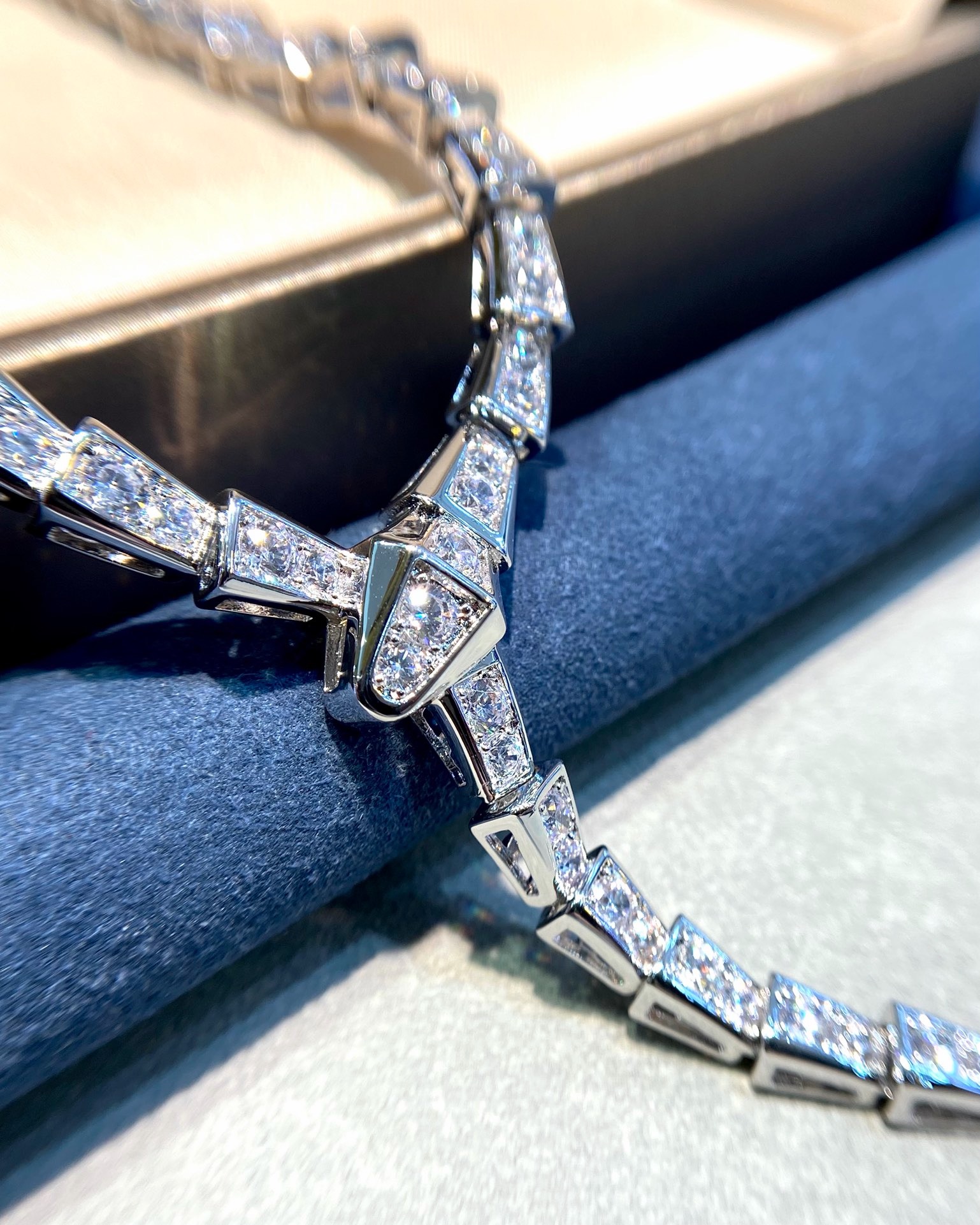 BVLGARI Serpenti Viper 18K White Gold Diamond Snake Drop Necklace product image 3 thumbnail