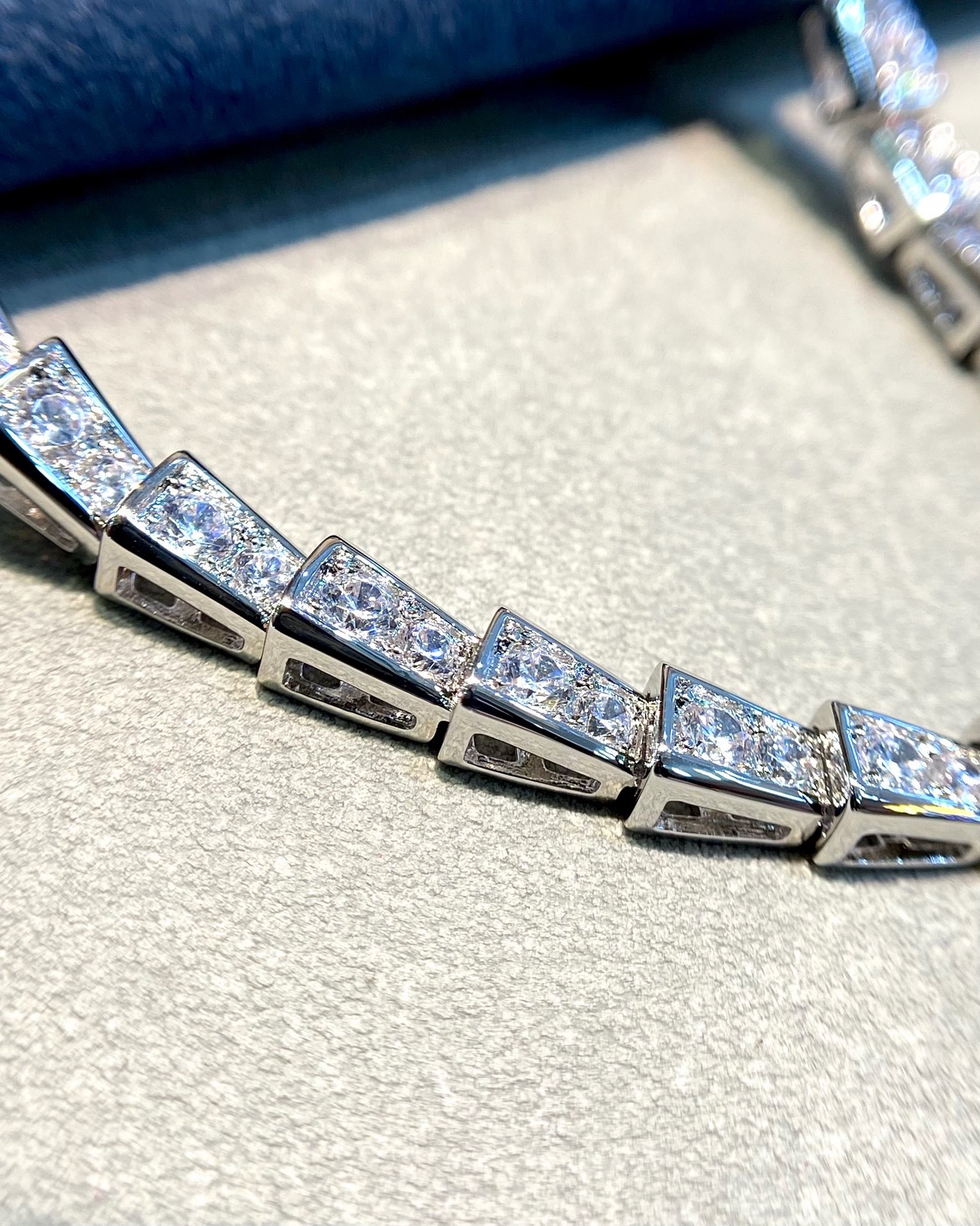 BVLGARI Serpenti Viper 18K White Gold Diamond Snake Drop Necklace product image 5 thumbnail