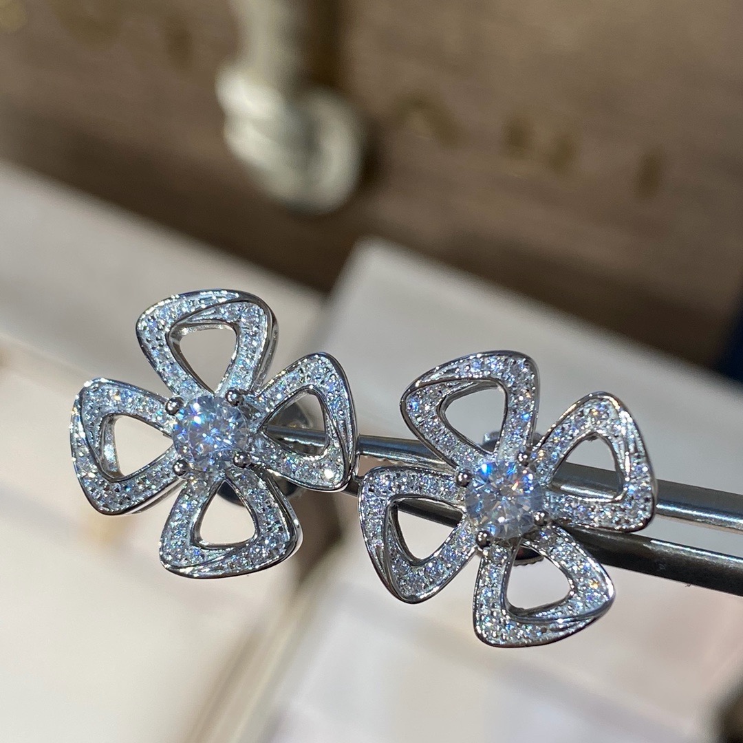BVLGARI Fiorever 18K White Gold Diamond Four-Leaf Clover Stud Earrings