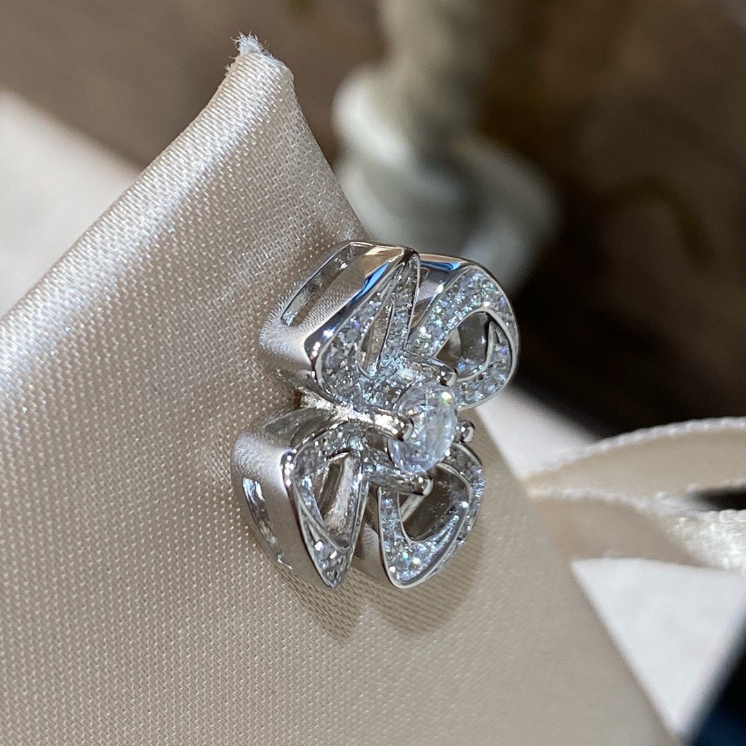 BVLGARI Fiorever 18K White Gold Diamond Four-Leaf Clover Stud Earrings product image 3 thumbnail