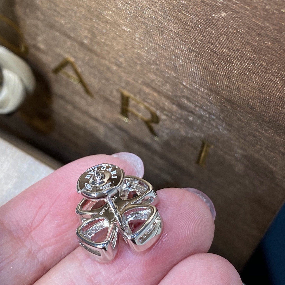 BVLGARI Fiorever 18K White Gold Diamond Four-Leaf Clover Stud Earrings product image 4 thumbnail