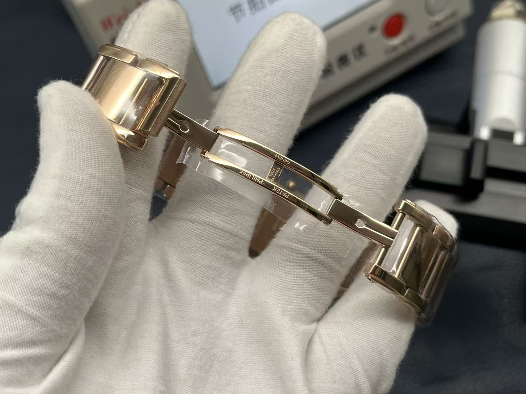 Patek Philippe Twenty~4 Ladies Elegant Watch 4909/50G-001 Style Replica product image 4 thumbnail