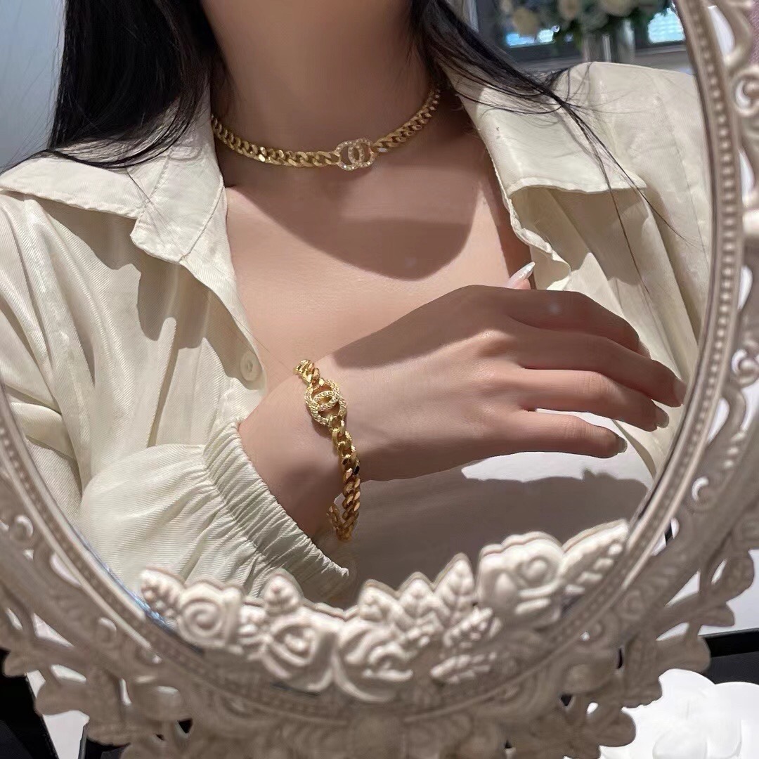 Chanel Chunky Cuban Chain Double C Crystal Ring Bracelet product image 6 thumbnail