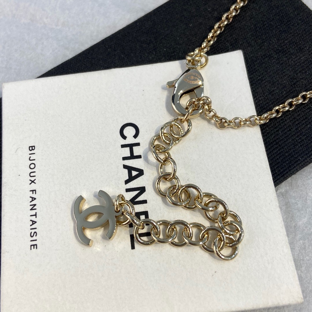 Chanel Starry Pearl Crystal Double C Pendant Necklace product image 4 thumbnail