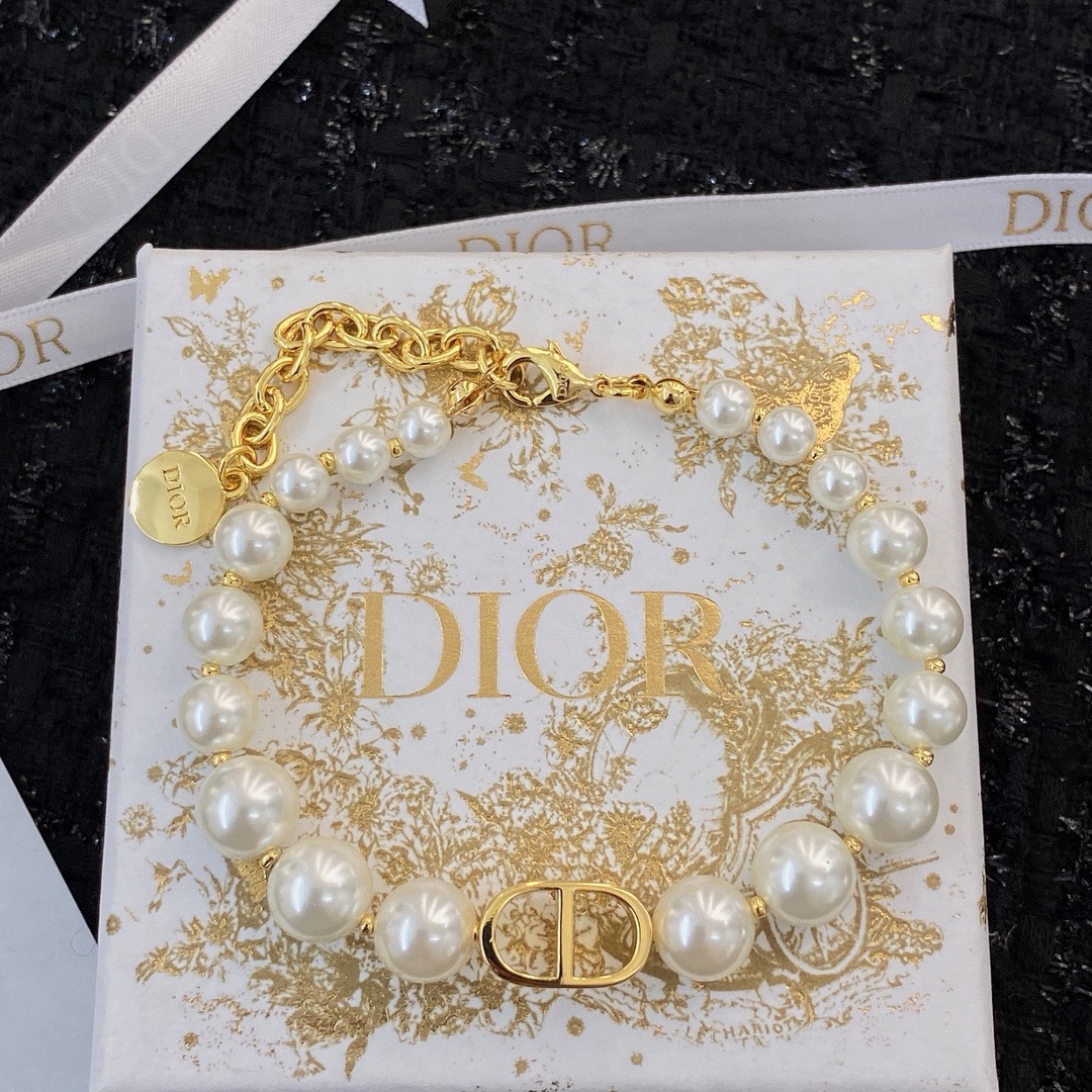Dior Petit CD Gradient Pearl CD Bracelet