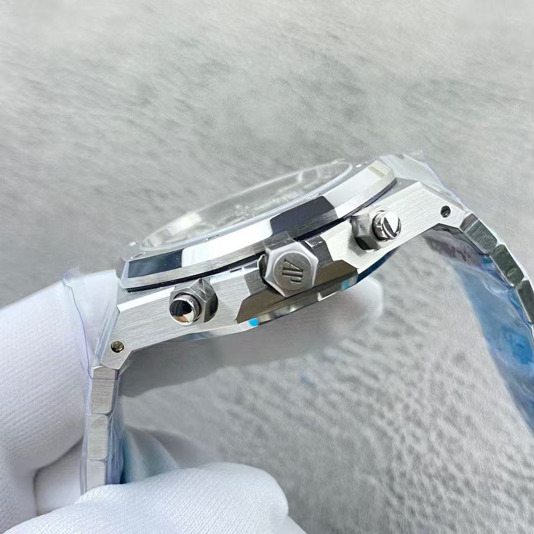 Audemars Piguet Royal Oak 26240 Automatic Chronograph Watch TOP Factory Edition product image 2 thumbnail