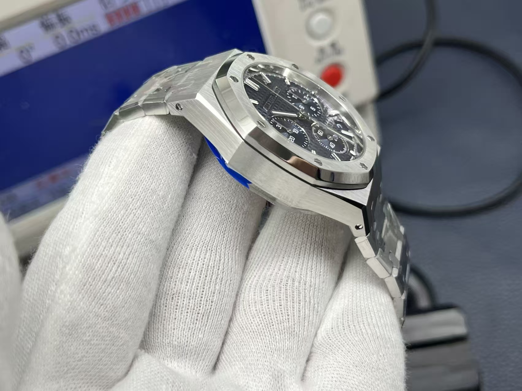 Audemars Piguet Royal Oak 26240 Automatic Chronograph APS Factory Edition product image 2 thumbnail