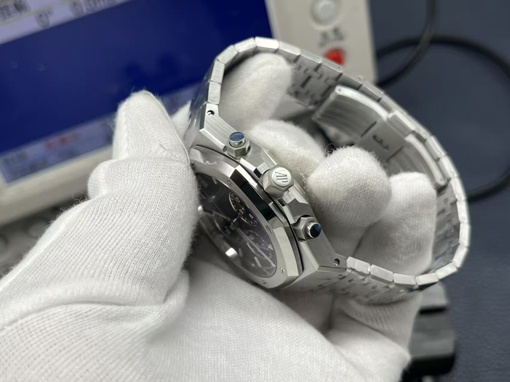 Audemars Piguet Royal Oak 26240 Automatic Chronograph APS Factory Edition product image 3 thumbnail