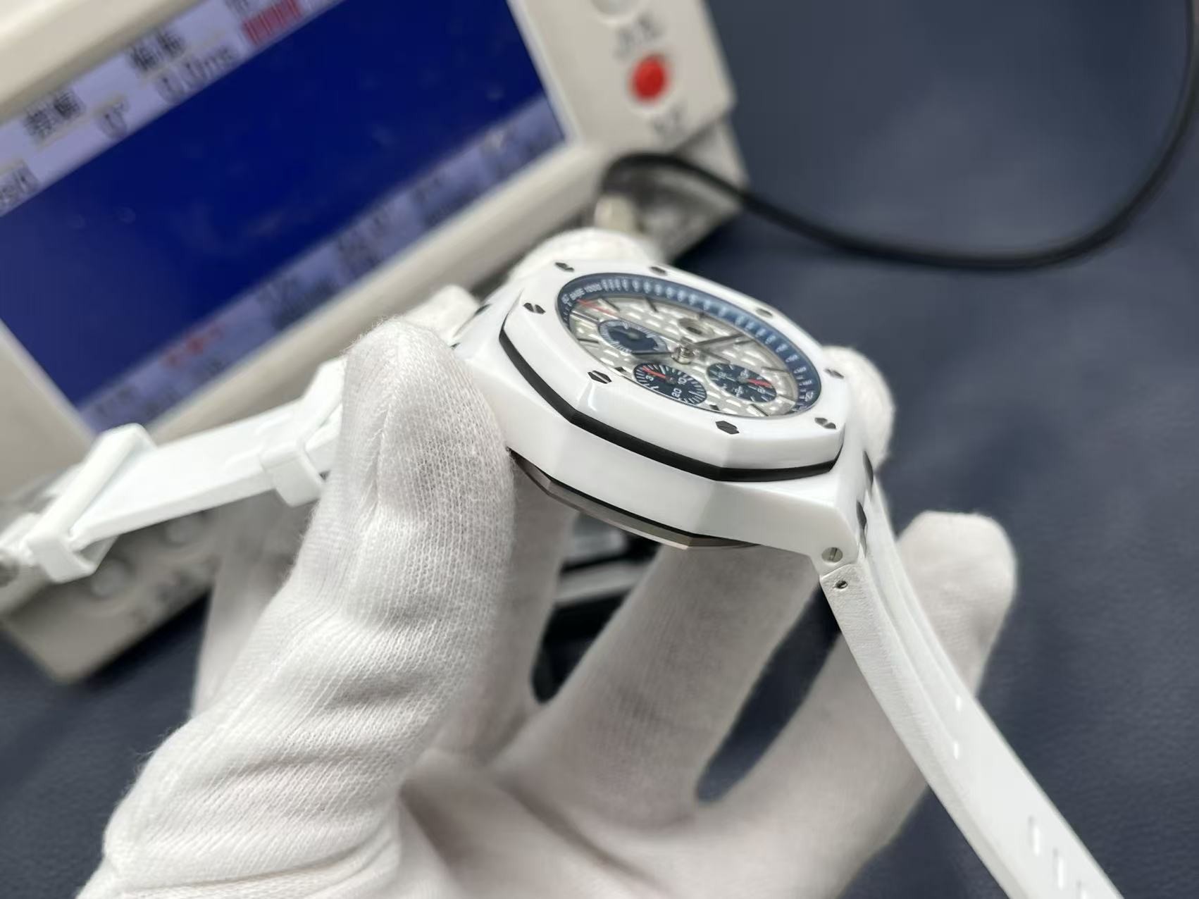 Audemars Piguet Royal Oak Offshore 26402 Full Ceramic Automatic Chronograph APS Factory Edition product image 4 thumbnail