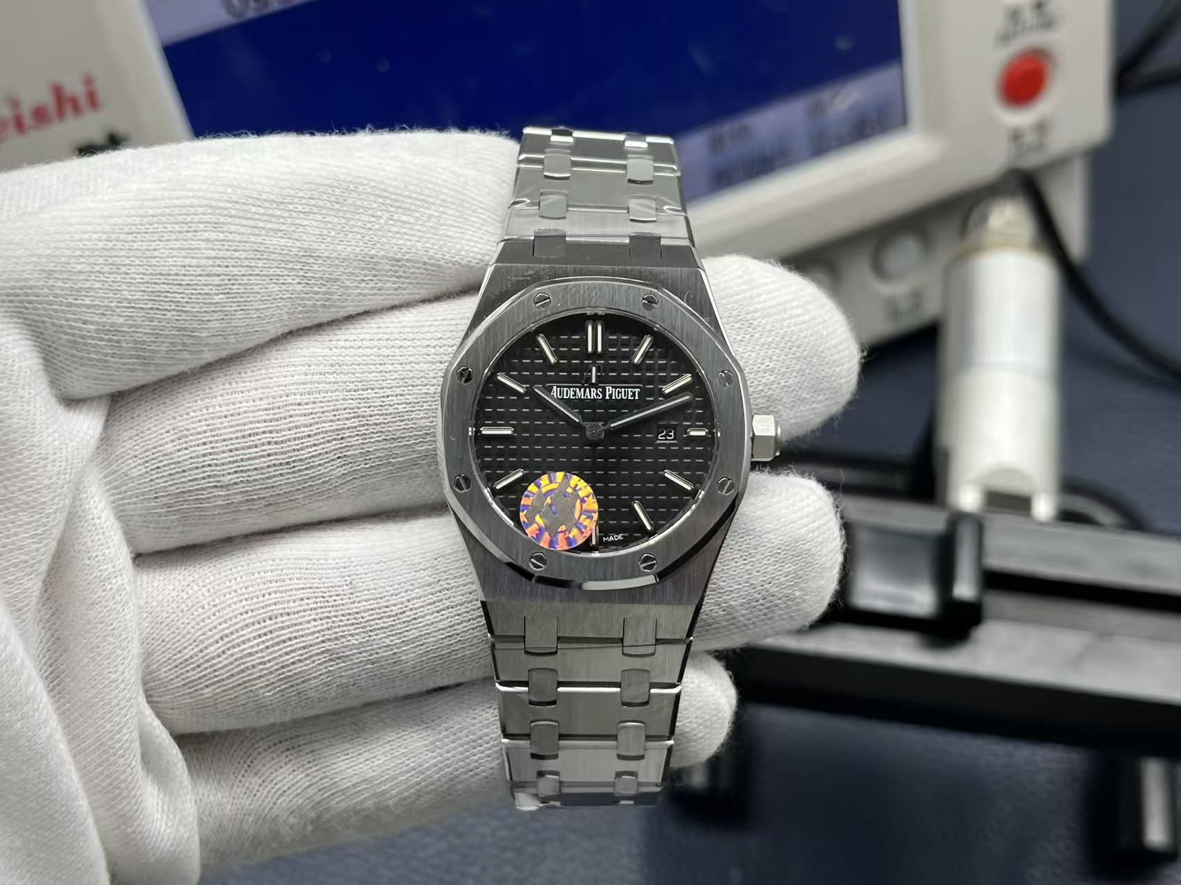 Audemars Piguet Royal Oak 67651OR Ladies Quartz Diamond Watch ZF Factory Edition