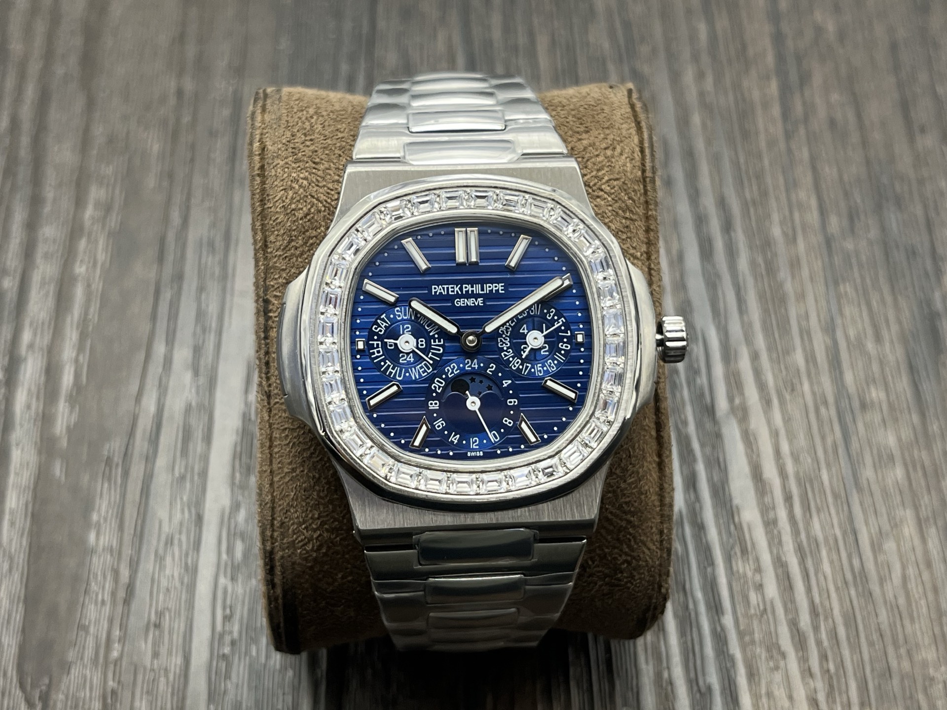 Patek Philippe Nautilus 5740/1G-001 Grand Complication Automatic Watch PP Factory Edition