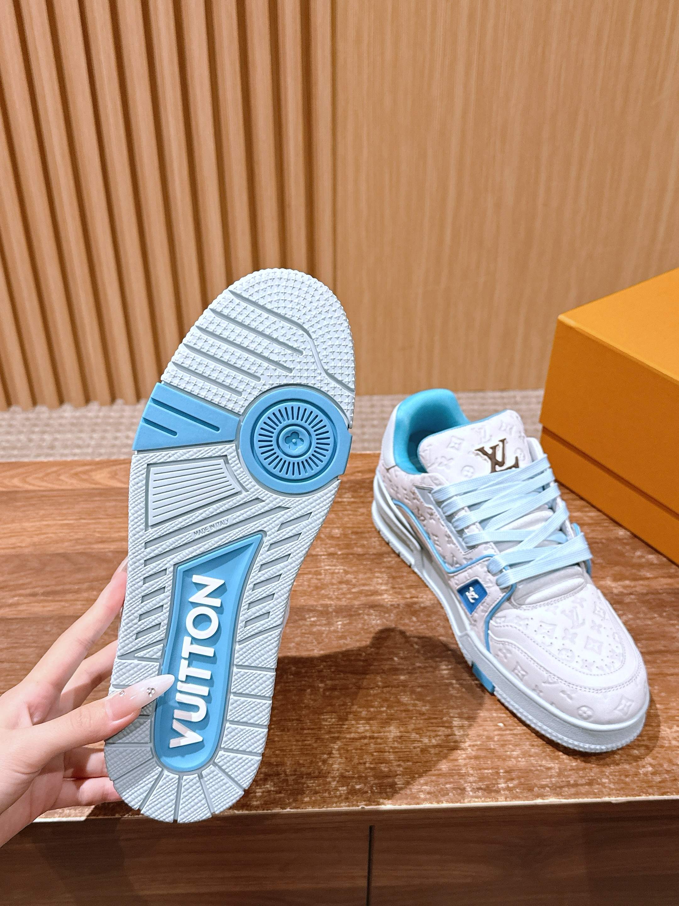 Louis Vuitton LV Trainer Monogram Low-Top Sneakers Unisex Edition product image 5 thumbnail