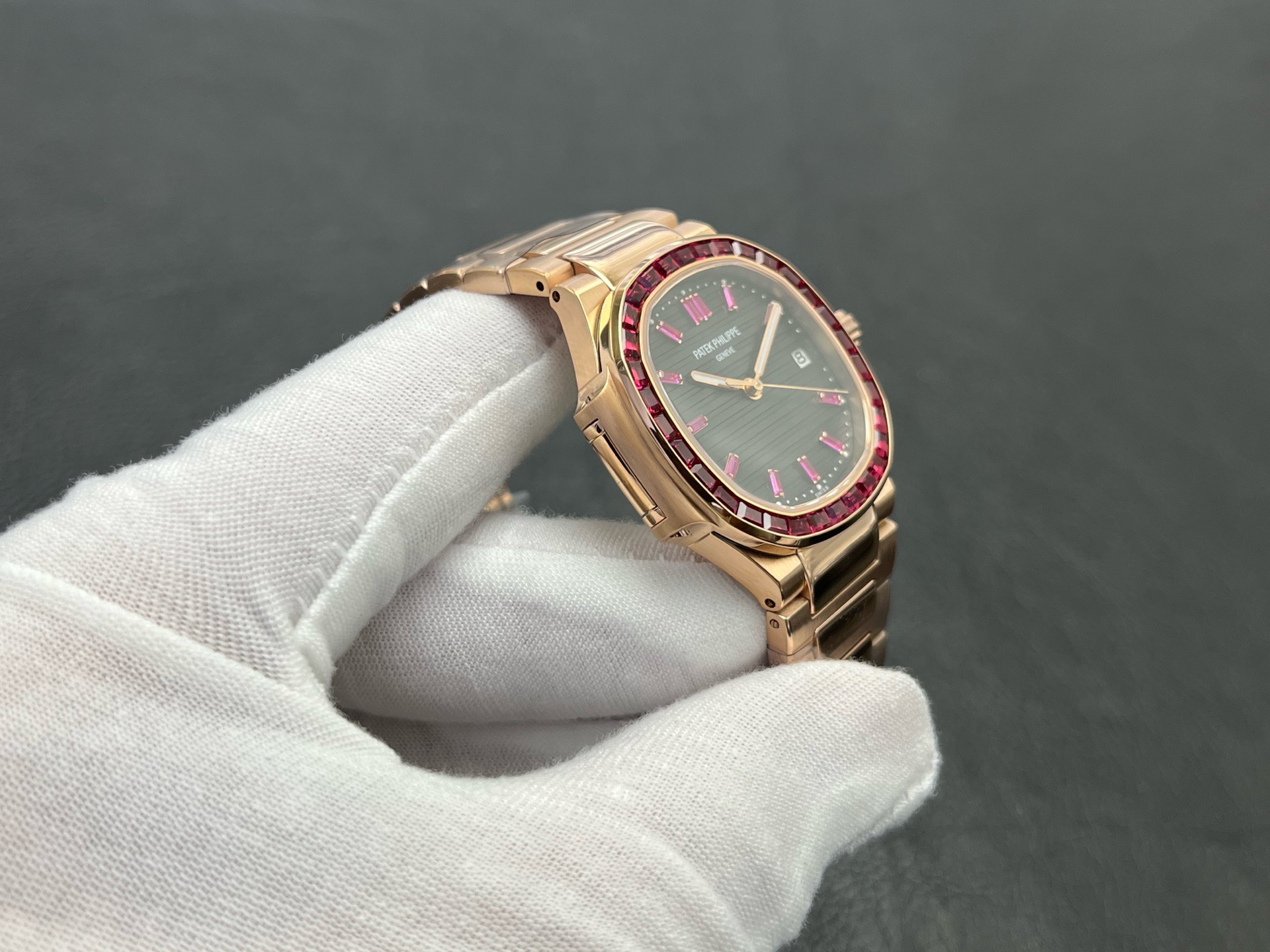 PPS Factory Patek Philippe Nautilus 5711 Ladies Edition Automatic Luxury Watch product image 2 thumbnail